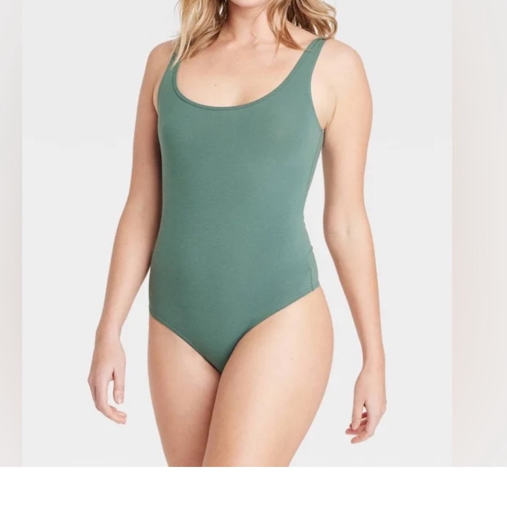 Women’s Scoop Neck One-Piece bodysuit - Green